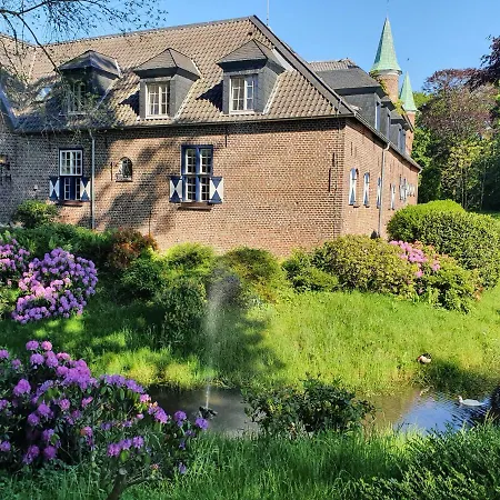 Отель Schloss Walbeck Гельдерн