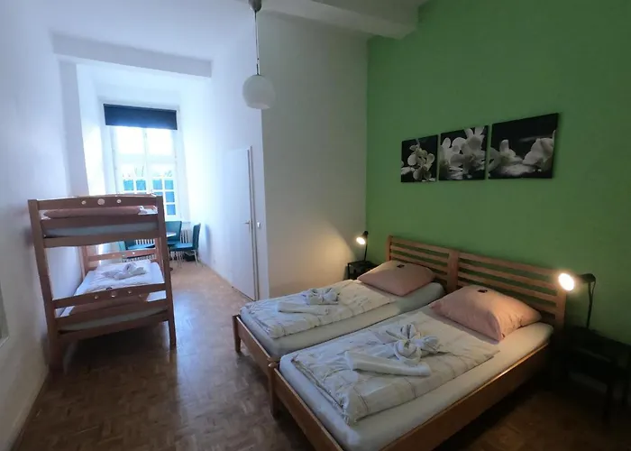 Hotel Schloss Walbeck 3*